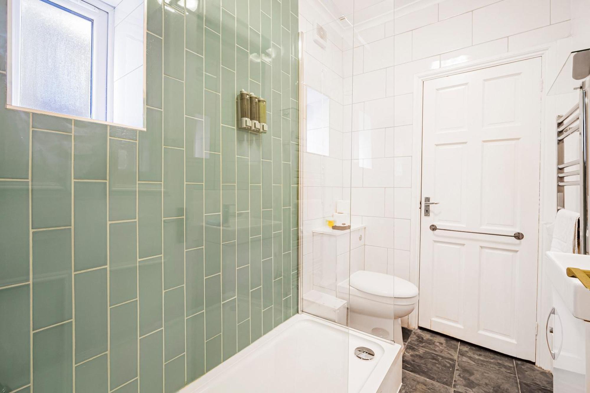 Pass The Keys Private Garden Apartment By Tulse Hill Station ลอนดอน ภายนอก รูปภาพ